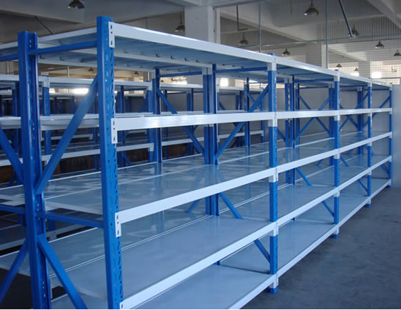 蘇州某公司中型貨（huò）架安裝（zhuāng）完成